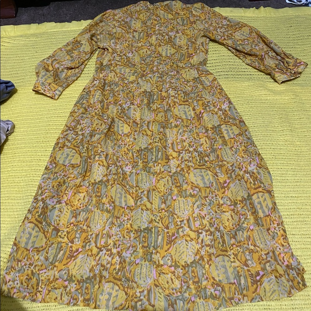 H&M long sleeve dress - Picture 4 of 5
